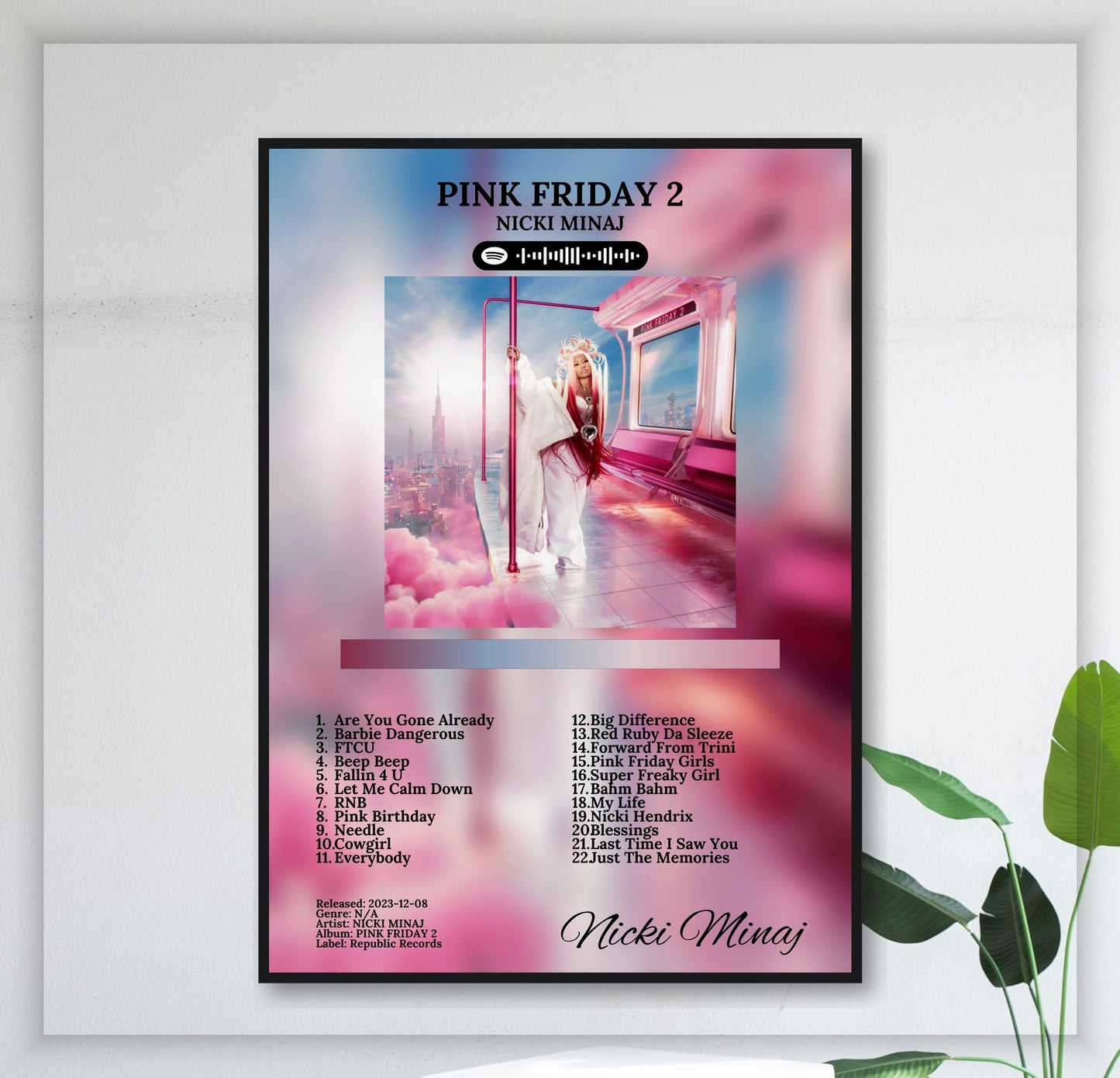 Nicki Minaj - Pink Friday 2 juliste seinällä